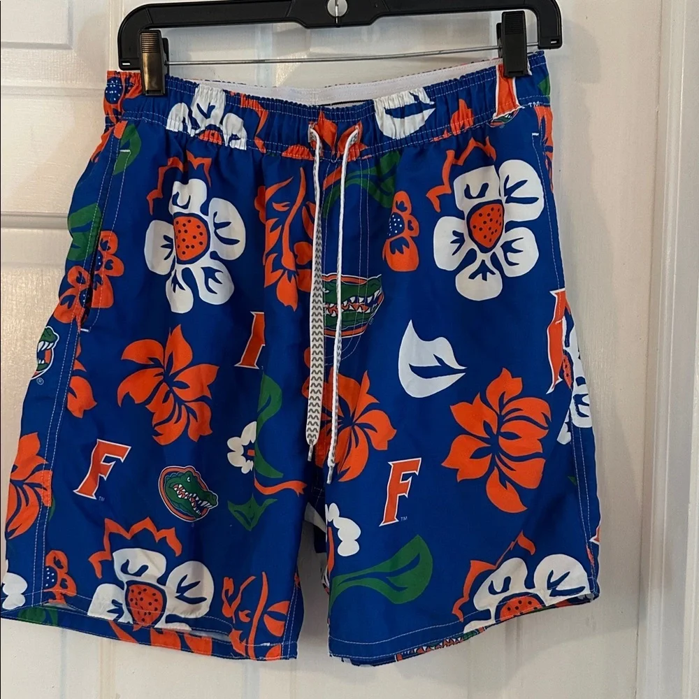 Men’s Wes & Willy Florida Gators Floral Swim Trunks Size Medium